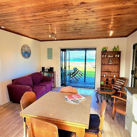 The Sunrise Bach - One Tree Point Holiday Home 外观 照片