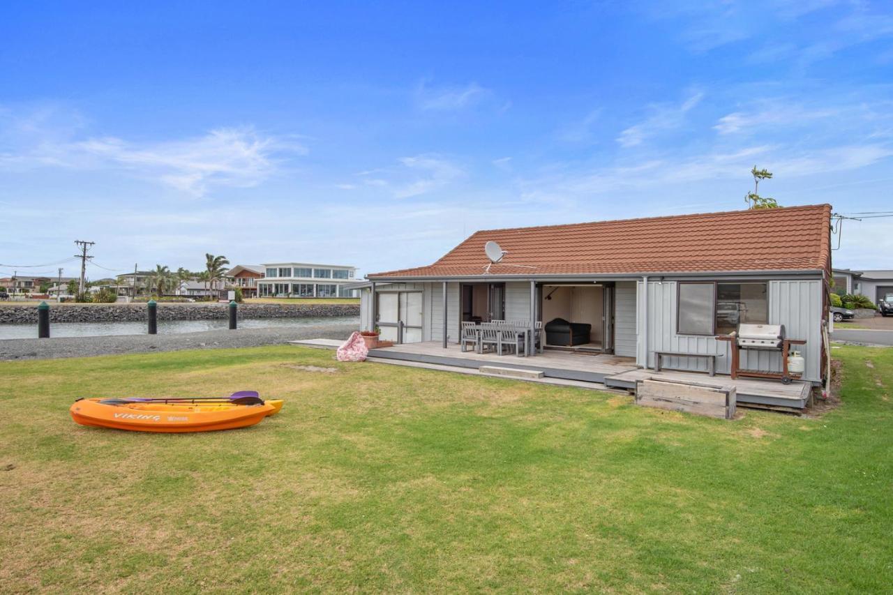 The Sunrise Bach - One Tree Point Holiday Home 外观 照片