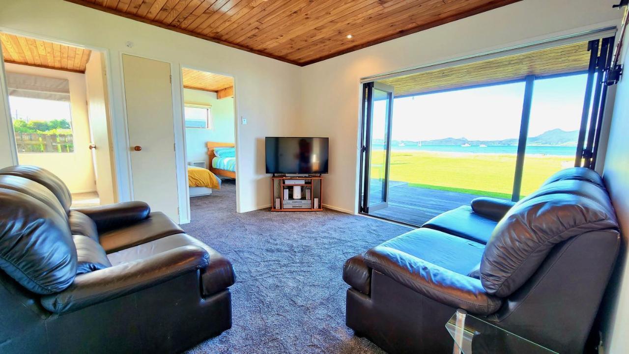 The Sunrise Bach - One Tree Point Holiday Home 外观 照片